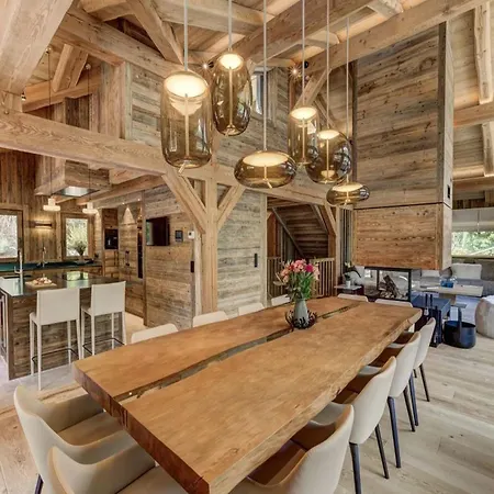 Cinematic Mountain Retreat: Chalet Films Escape Chalet Flims
